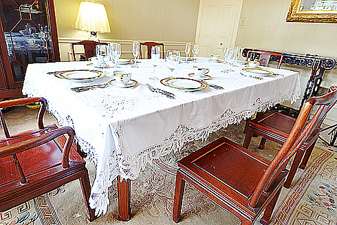 Battenburg Lace Tablecloth.65" x 116". With 12 napkins. White - Click Image to Close